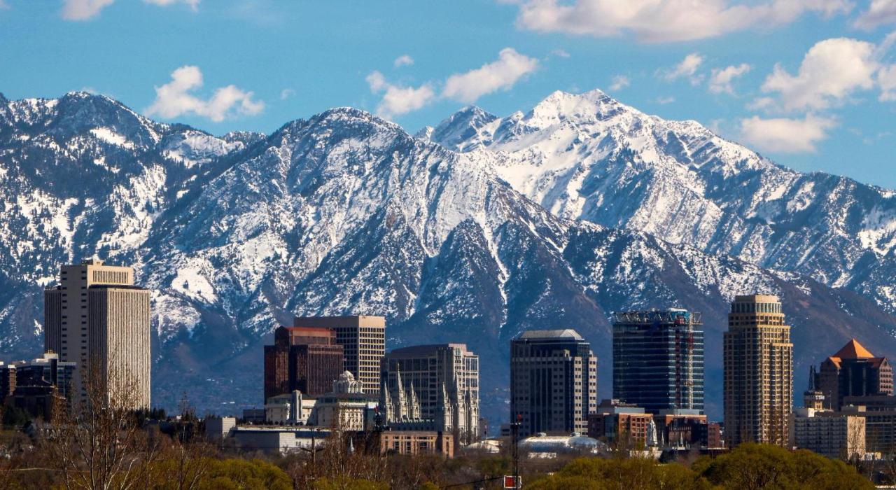 Modern Private Whole Unit 4 Bedroom Guest Suite King Bed Salt Lake City Eksteriør bilde
