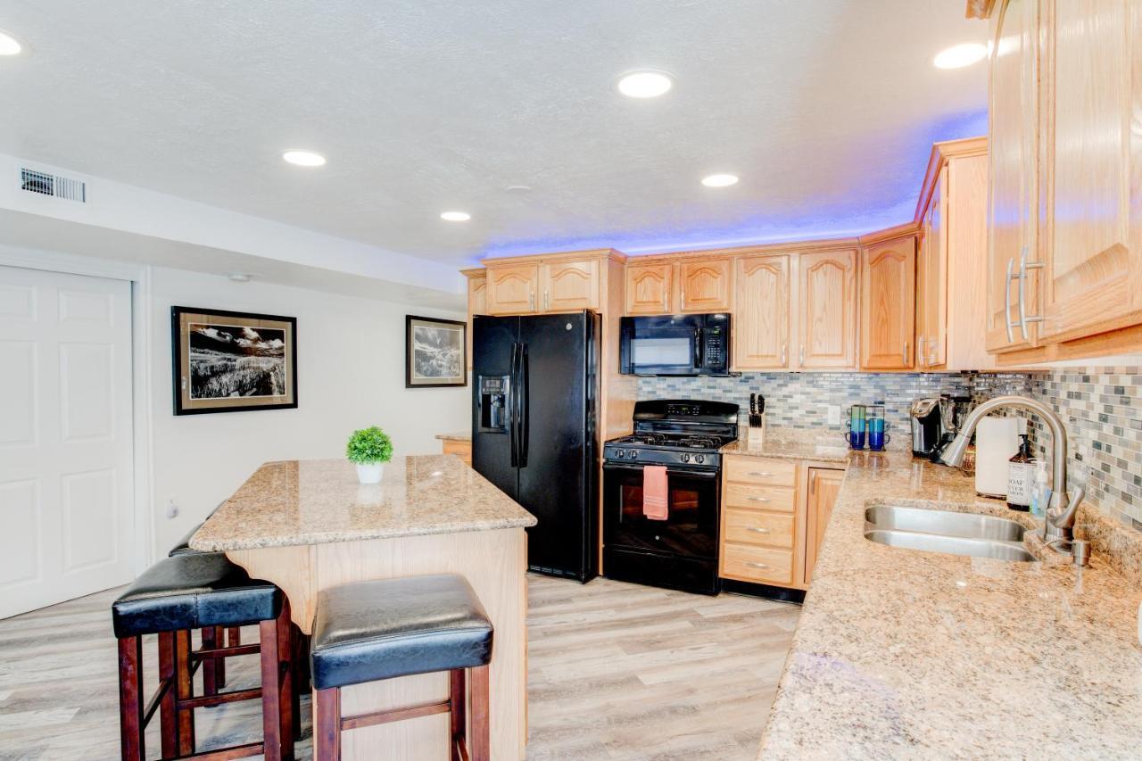 Modern Private Whole Unit 4 Bedroom Guest Suite King Bed Salt Lake City Eksteriør bilde